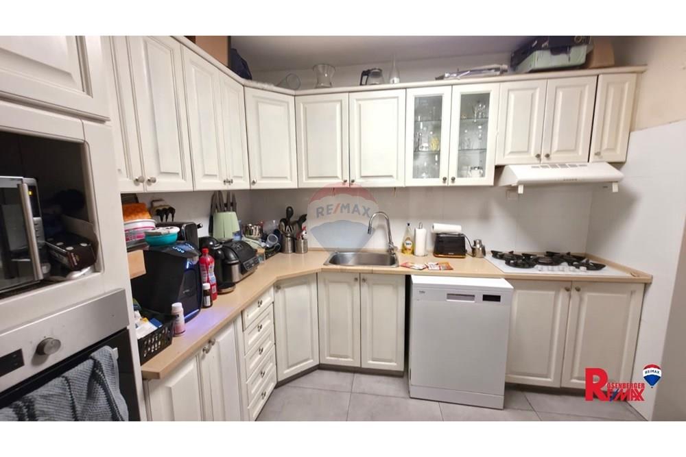 Apartment for Sale in Bat Yam - Image 4