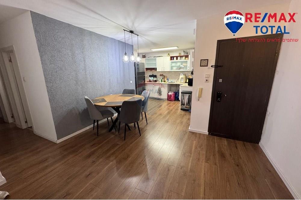 Apartment for Sale in Holon - Image 2