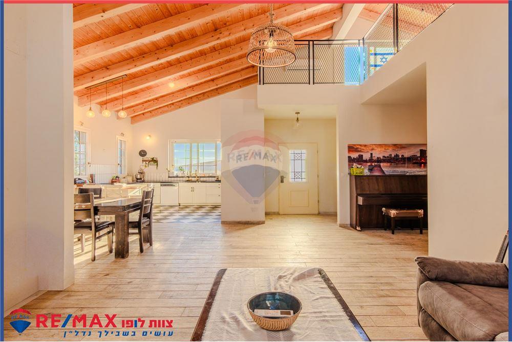 Condo for Sale in מולדת - Image 4