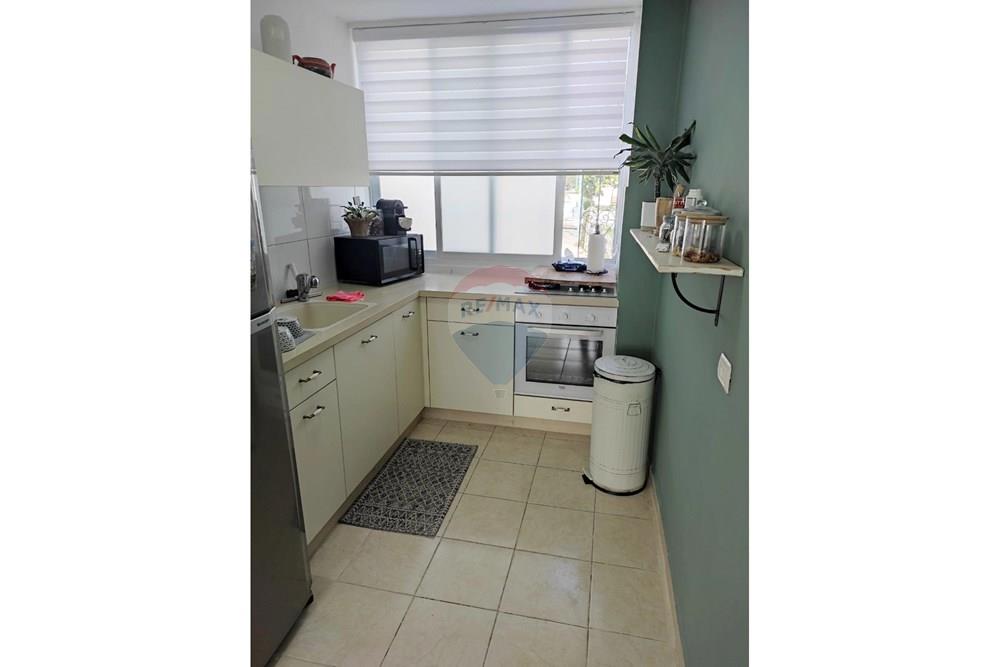 Apartment for Sale in Lod - Image 3
