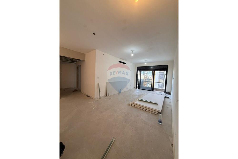 Apartment for Sale in Petah Tikva - Image 1
