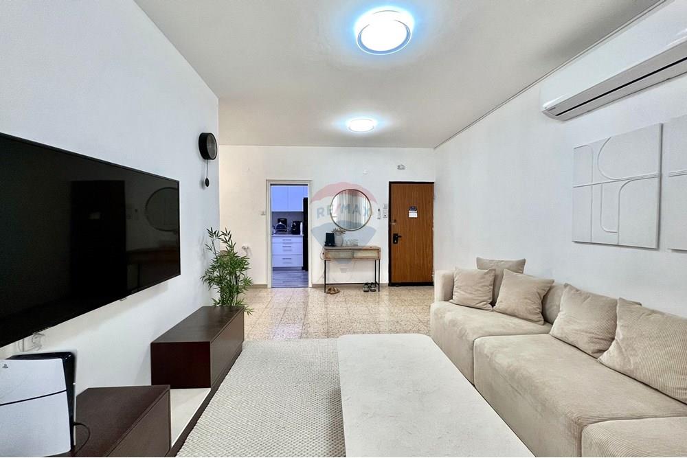 Apartment for Sale in Netanya - Image 4