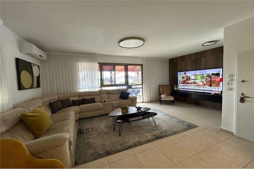 Apartment for Sale in קרית אתא - Image 3