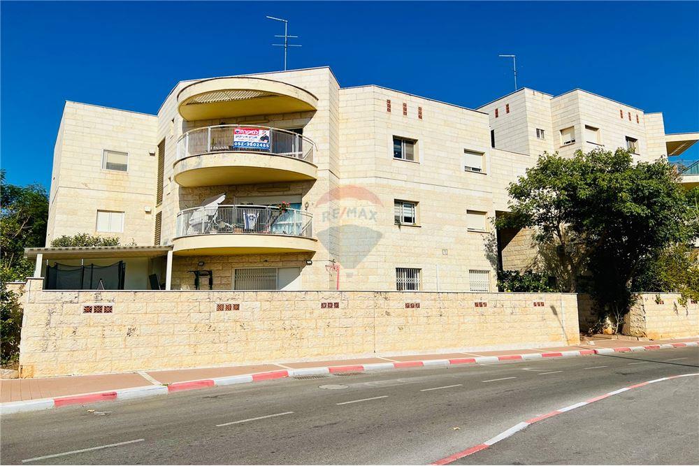 Apartment for Sale in Karmiel - Image 1