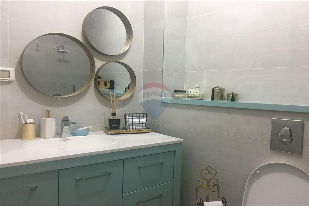 Apartment for Sale in Tel Aviv - Image 5