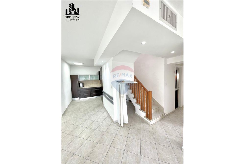 Apartment for Sale in Tel Aviv - Image 5