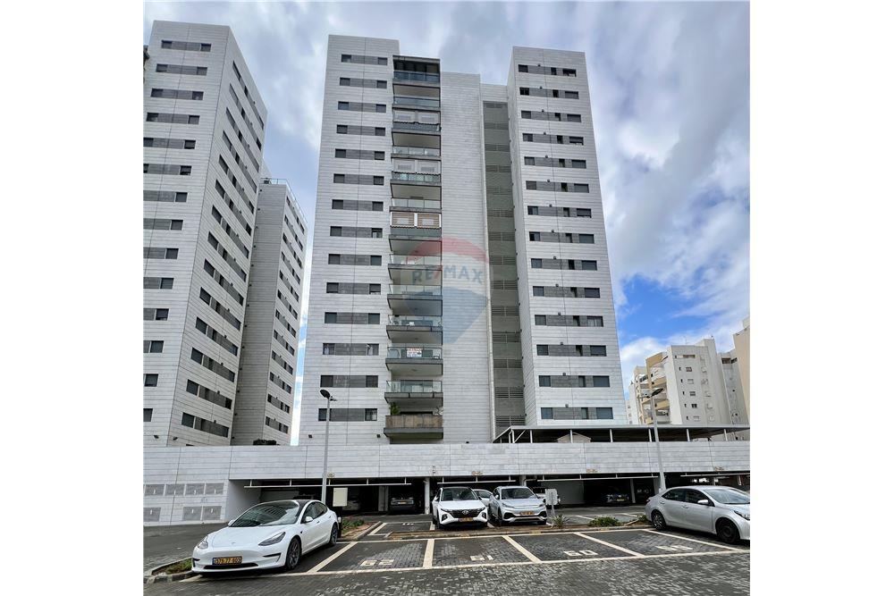 Apartment for Sale in Ashkelon - Image 1