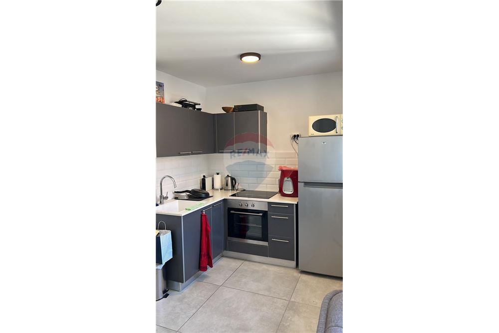 Apartment for Sale in Tel Aviv - Image 2