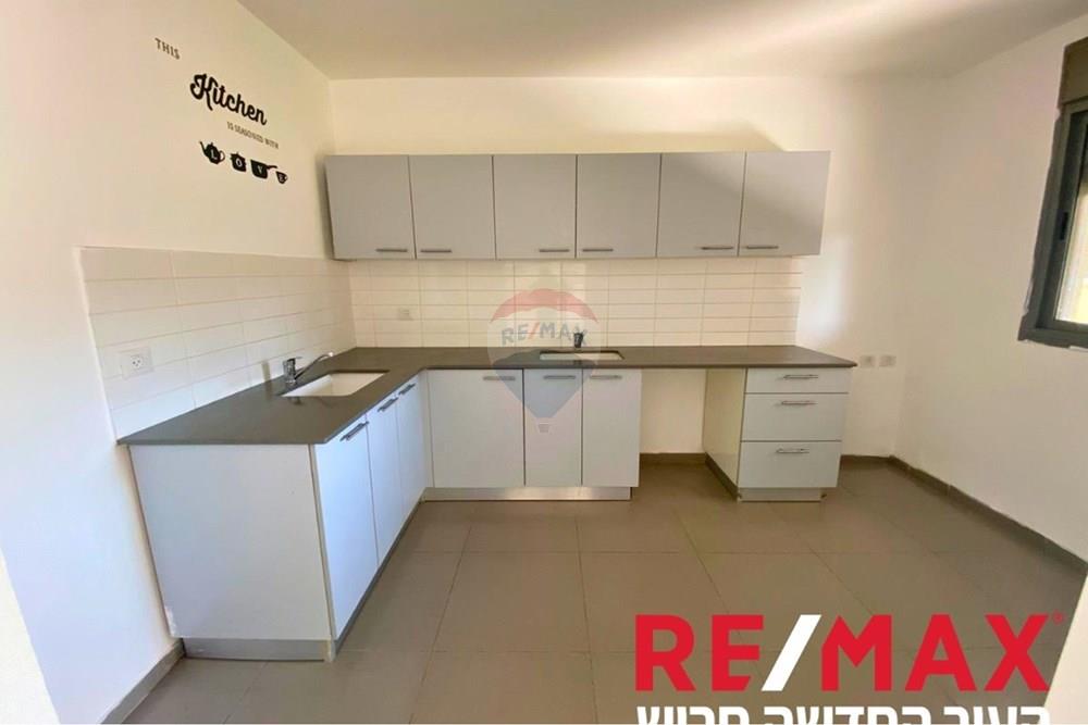 Apartment for Sale in חריש - Image 4