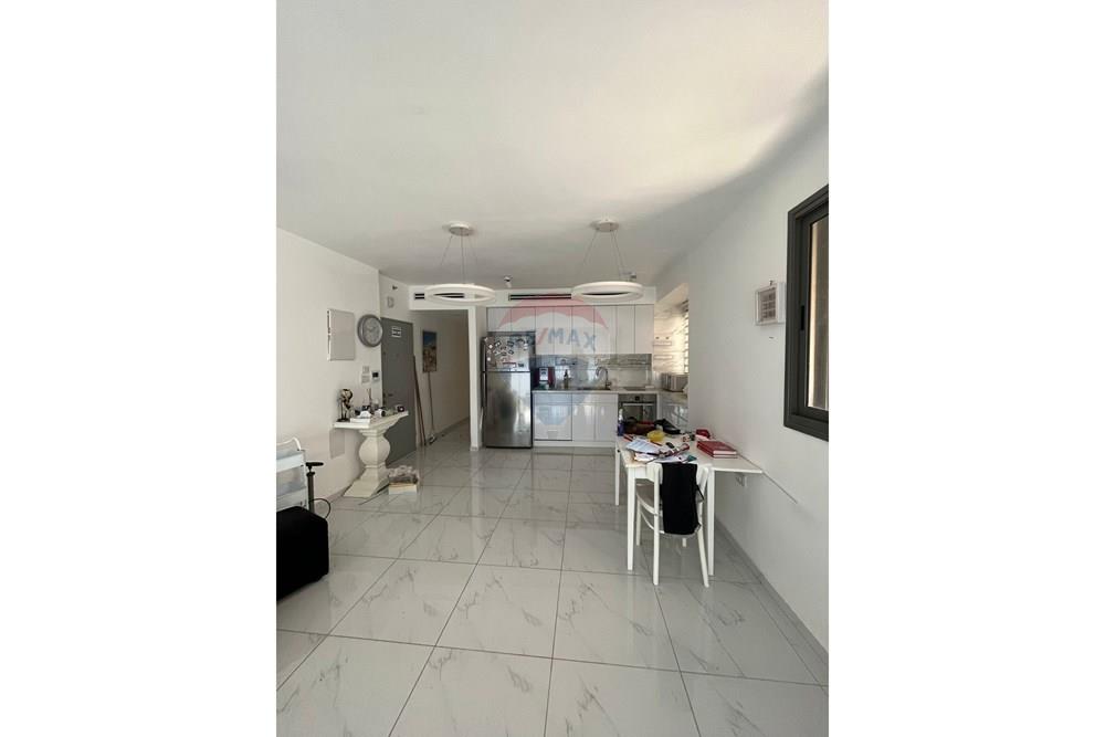 Apartment for Sale in Tel Aviv - Image 3