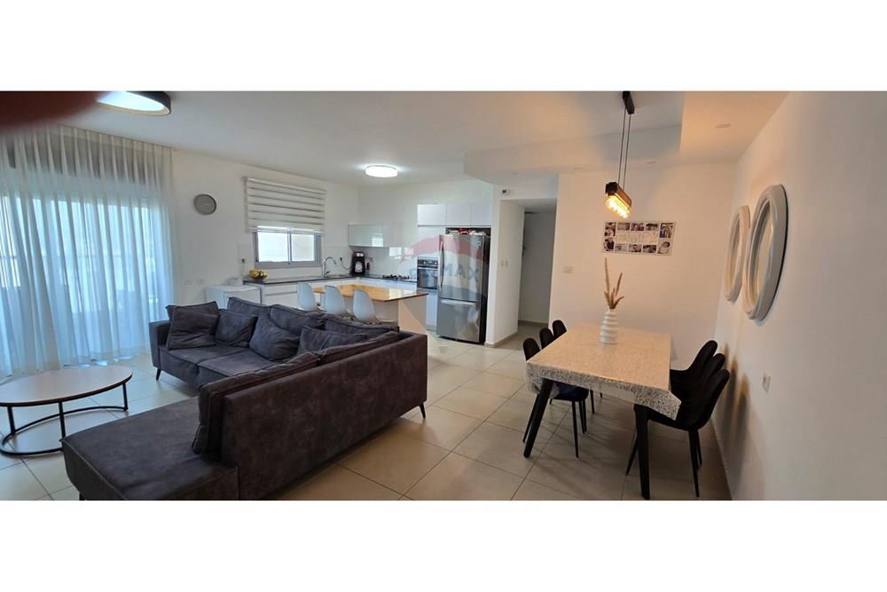 Apartment for Sale in Sderot - Image 2