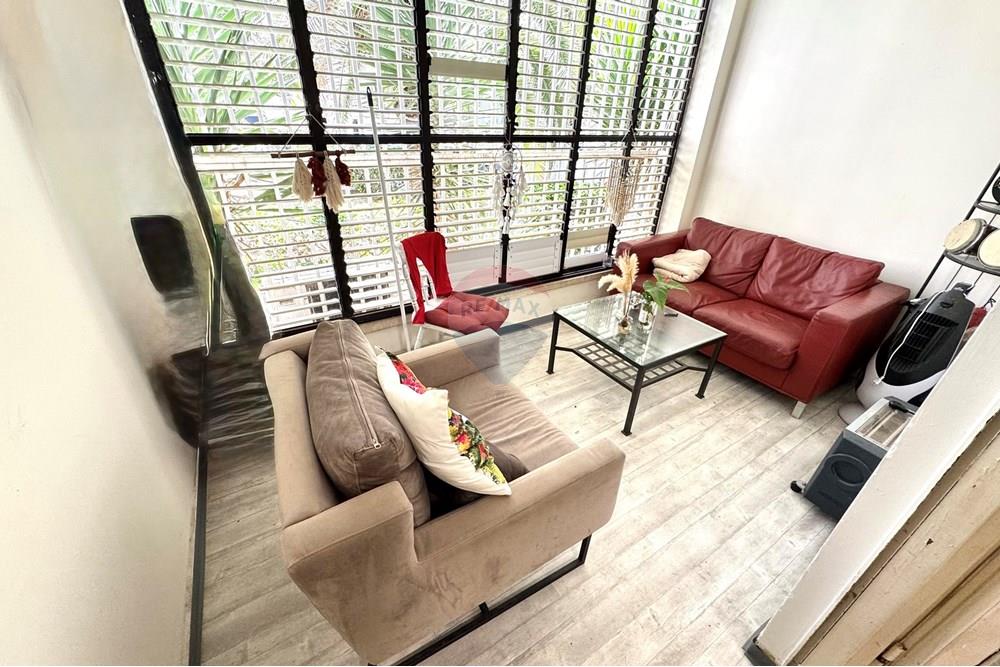 Apartment for Sale in Tel Aviv - Image 2