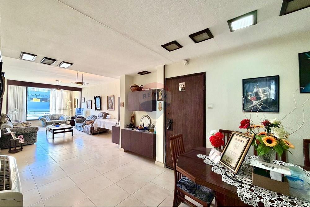 Apartment for Sale in Netanya - Image 5
