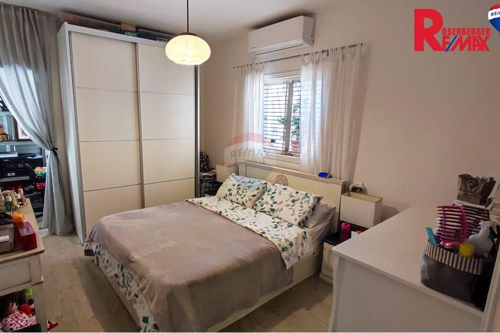 Apartment for Sale in Bat Yam - Image 3