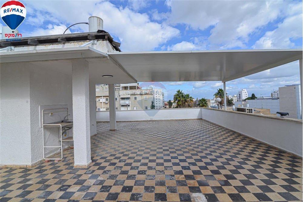 Apartment for Sale in Hadera - Image 6