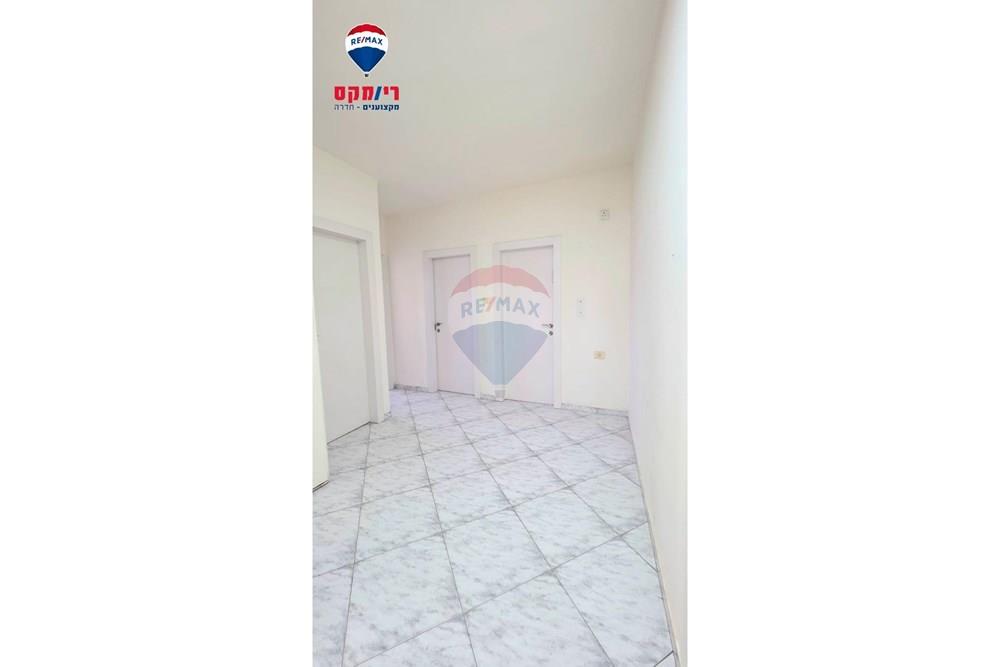Apartment for Sale in Hadera - Image 7