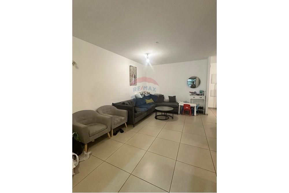 Apartment for Sale in Kfar Saba - Image 6