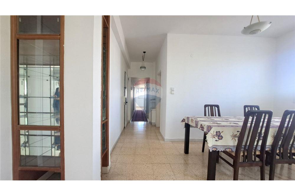 Apartment for Sale in Tel Aviv - Image 3