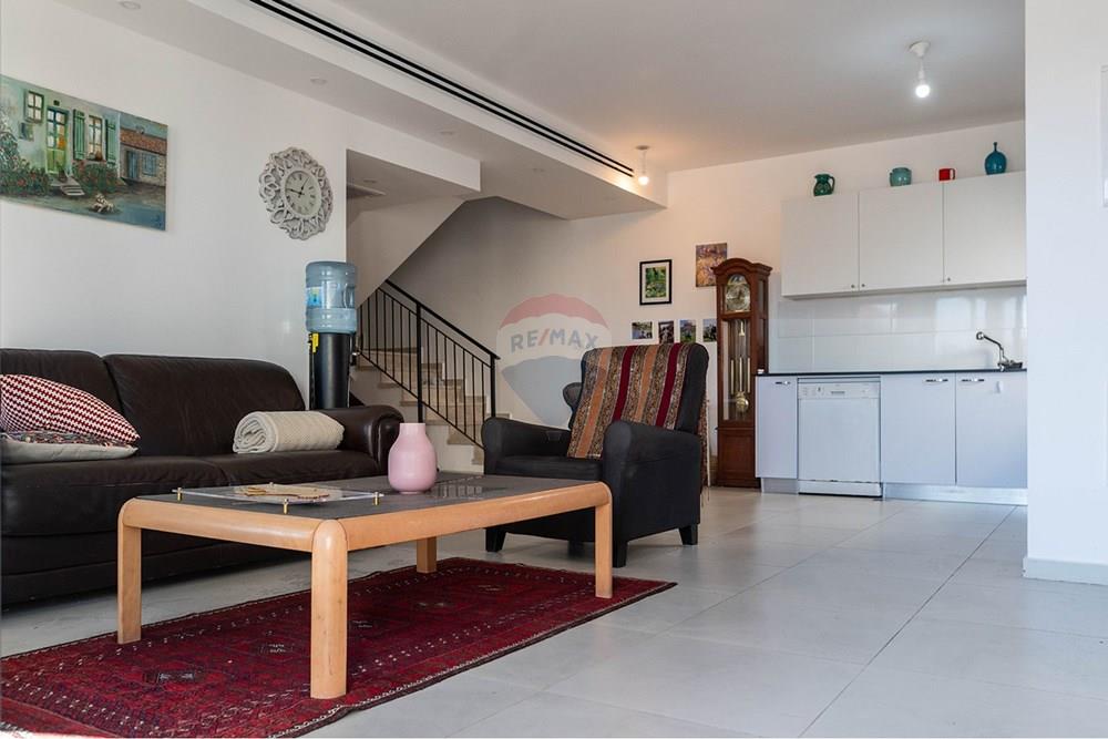 Apartment for Sale in Zichron Ya'akov - Image 4