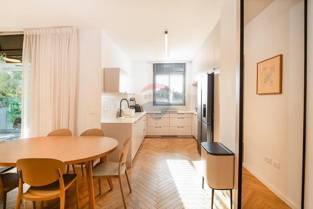 Apartment for Sale in Herzliya - Image 2