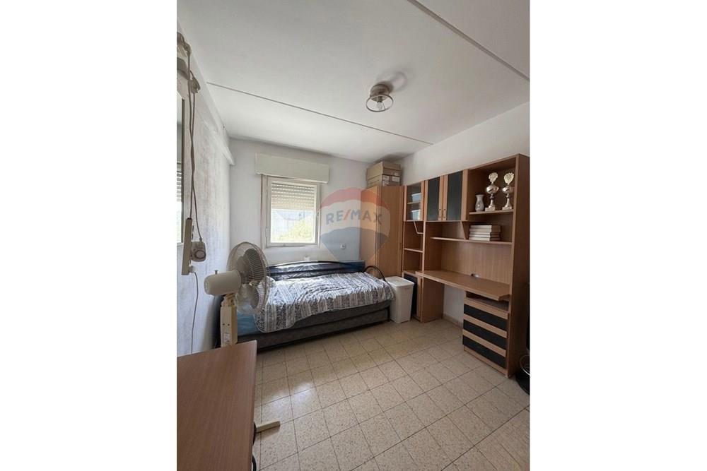 Apartment for Sale in קרית מוצקין - Image 4