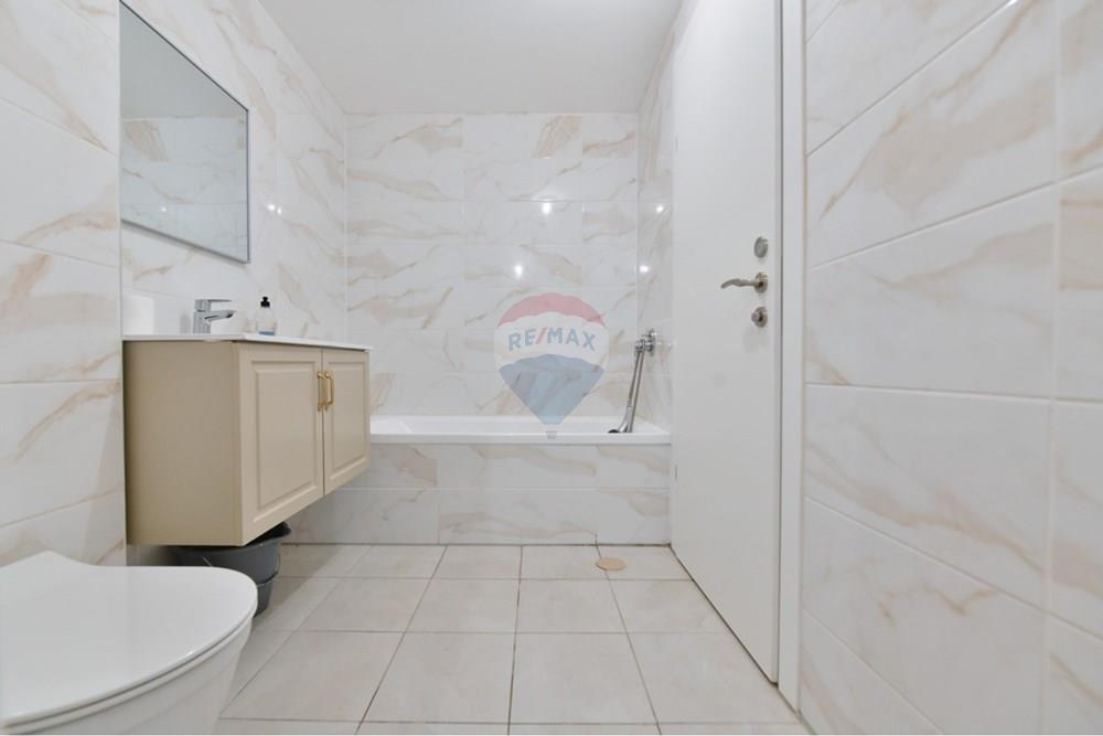 Apartment for Sale in Or Yehuda - Image 3