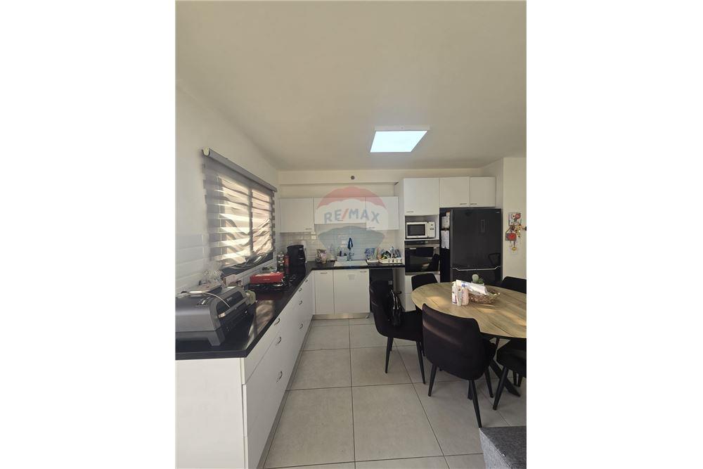 Apartment for Sale in אור עקיבא - Image 4