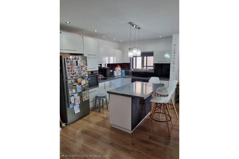 Apartment for Sale in Rishon LeZion - Image 2