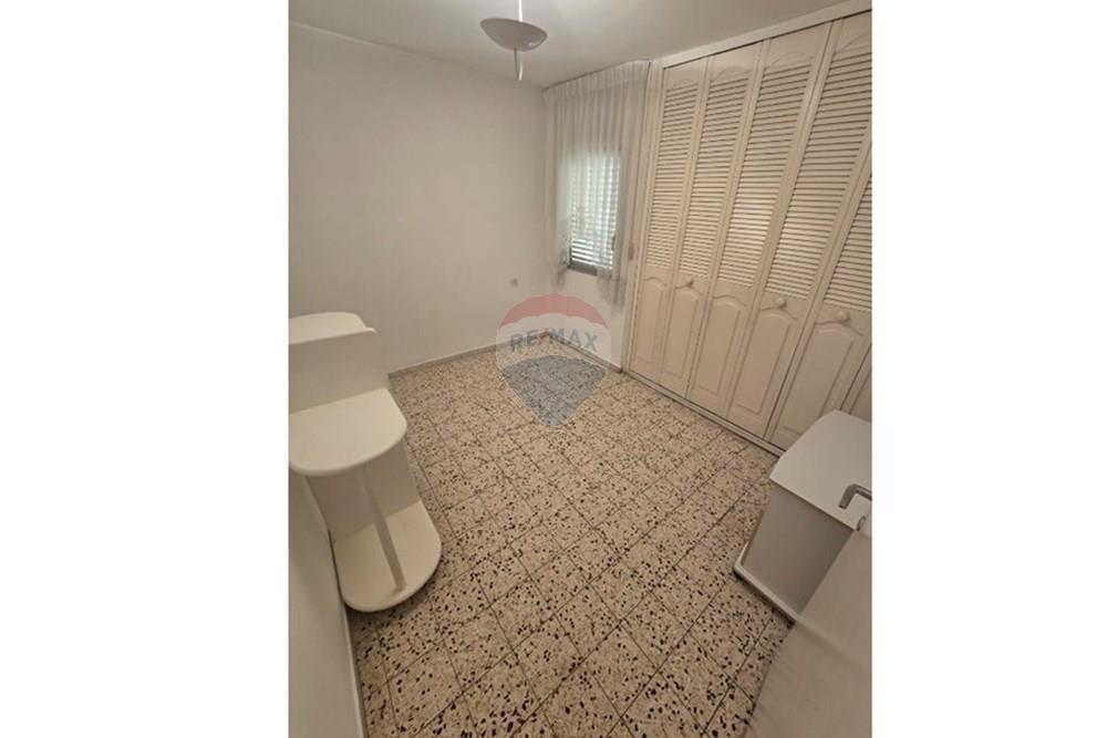 Apartment for Sale in Holon - Image 6