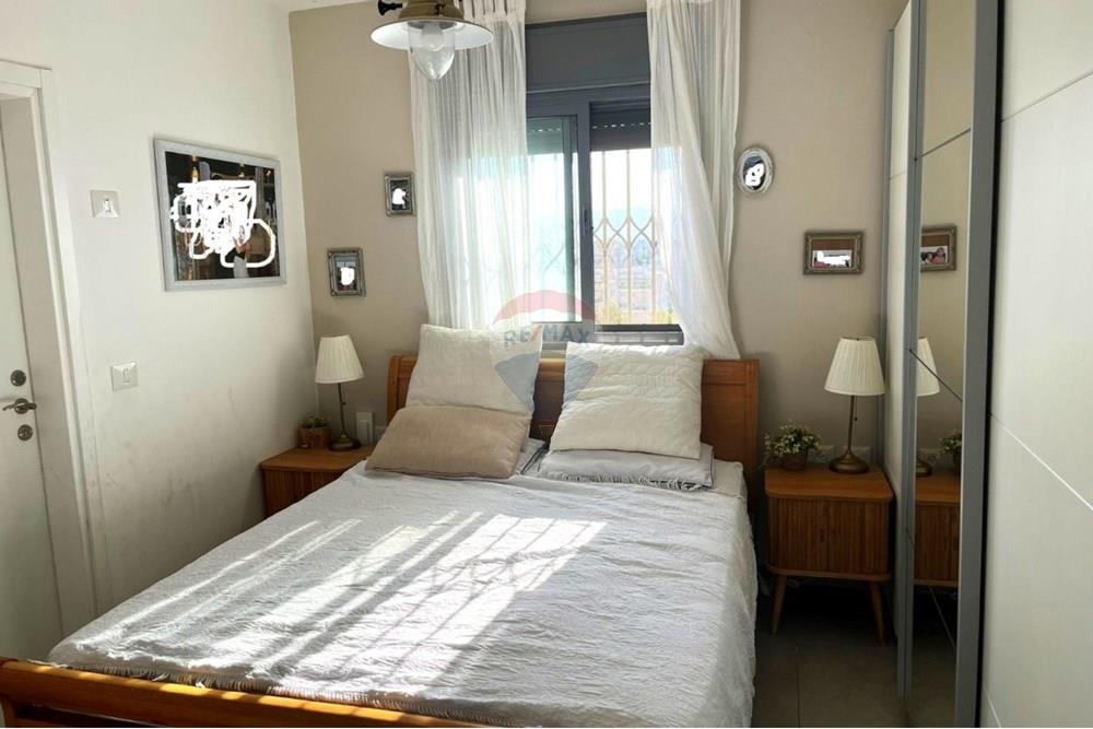 Apartment for Sale in קרית מוצקין - Image 7