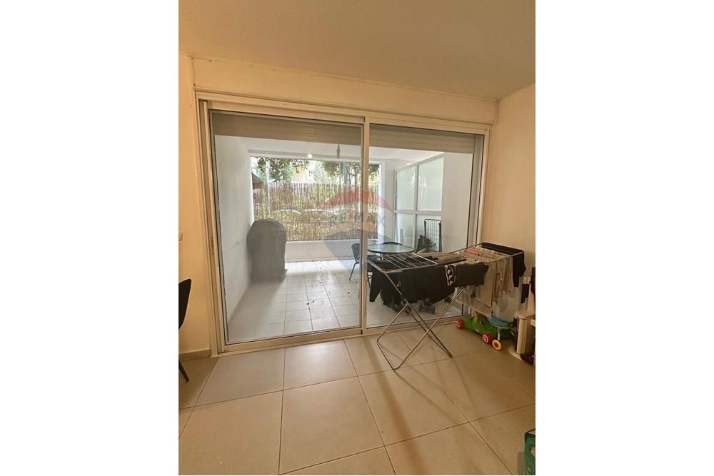 Apartment for Sale in Kfar Saba - Image 3