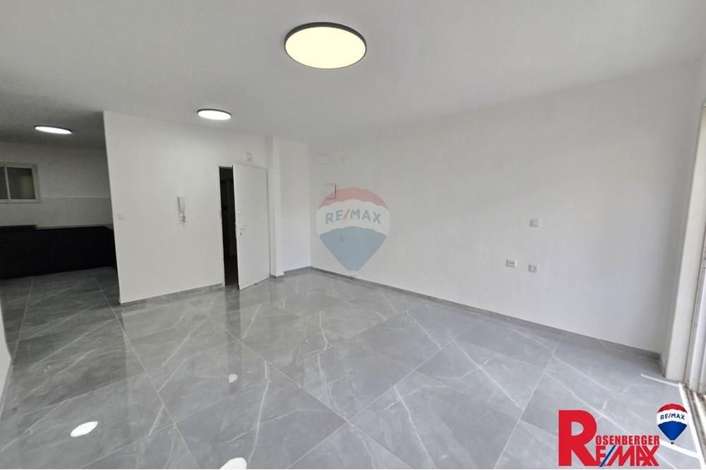 Apartment for Sale in Holon - Image 6