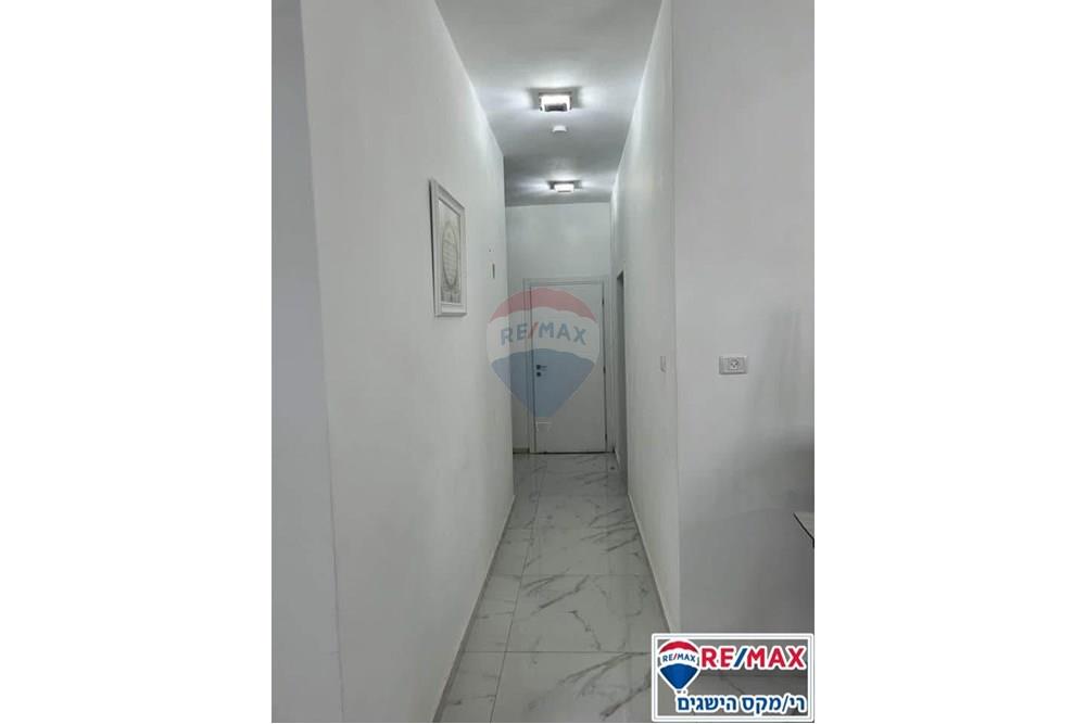 Condo for Sale in Dimona - Image 5