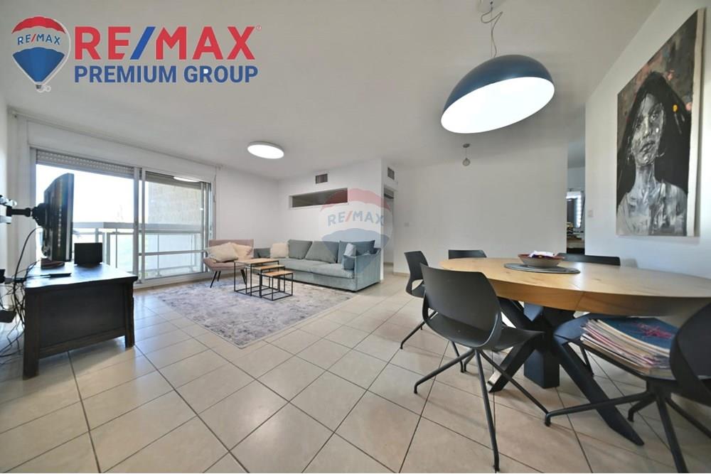 Apartment for Sale in שוהם - Image 1