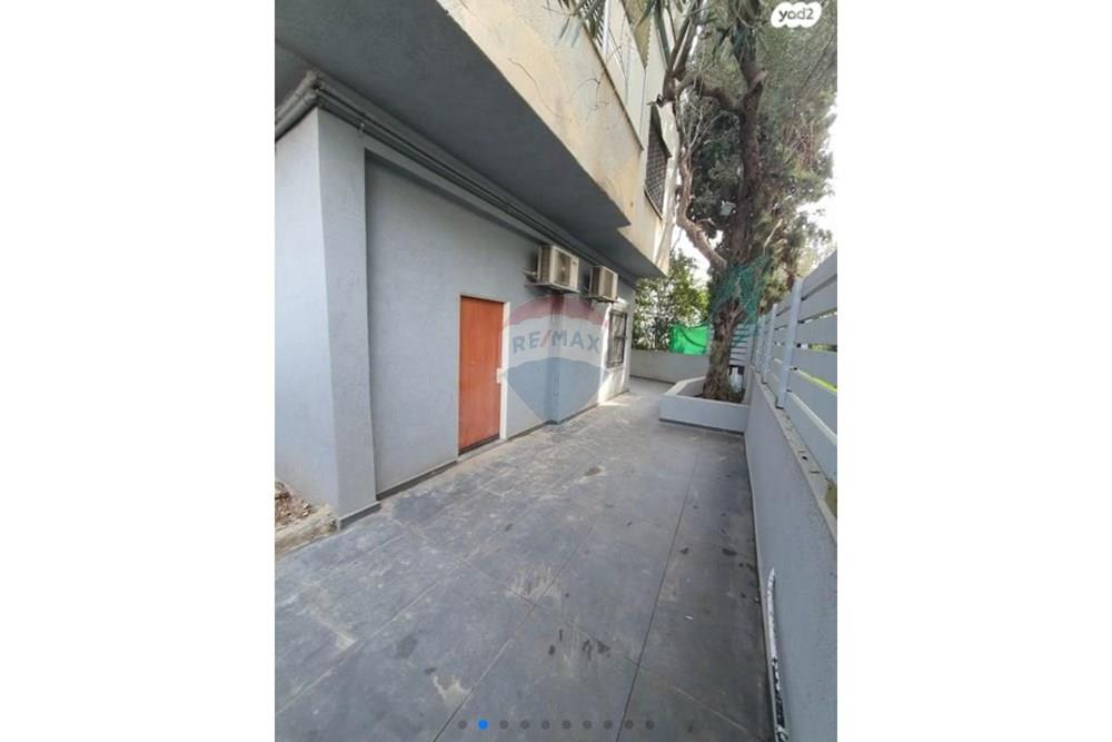 Apartment for Sale in Haifa - Image 2