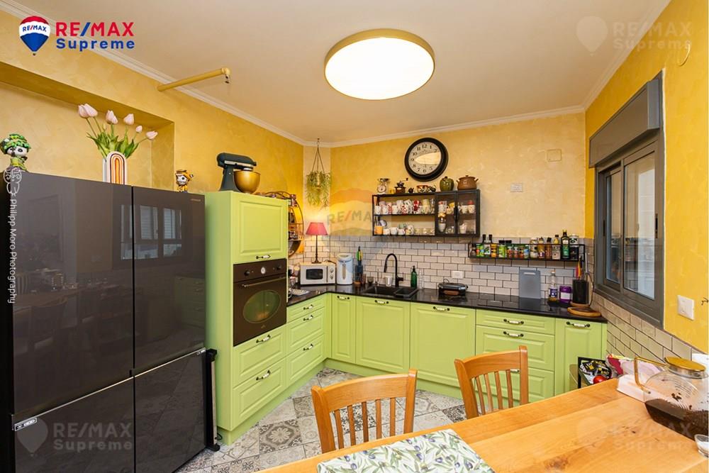 Apartment for Sale in נשר - Image 5