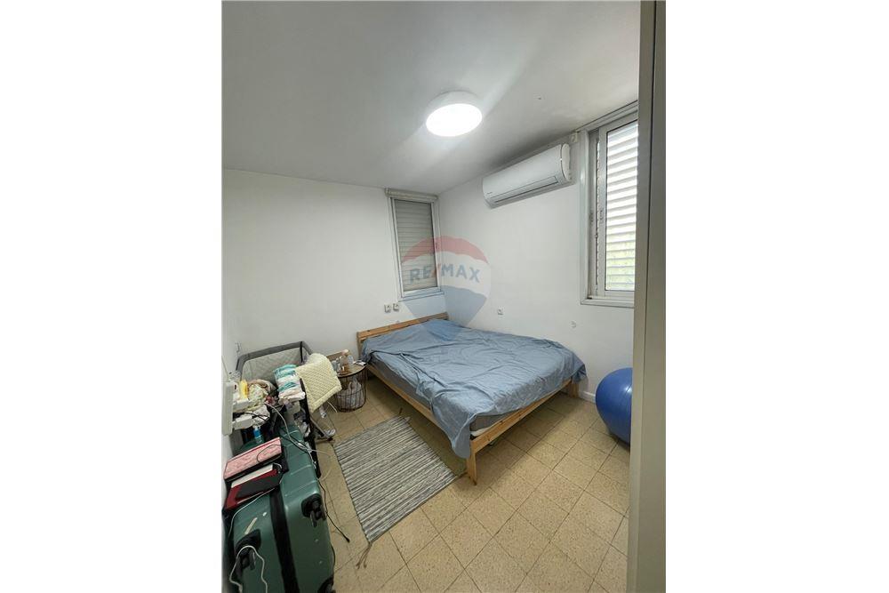 Apartment for Sale in Tel Aviv - Image 6