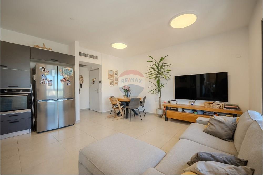 Apartment for Sale in Ramat Gan - Image 7