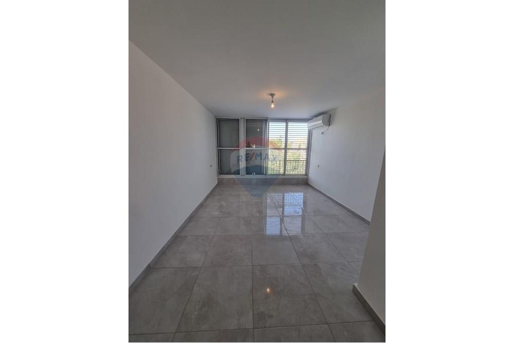 Apartment for Sale in Beer Sheva - Image 3
