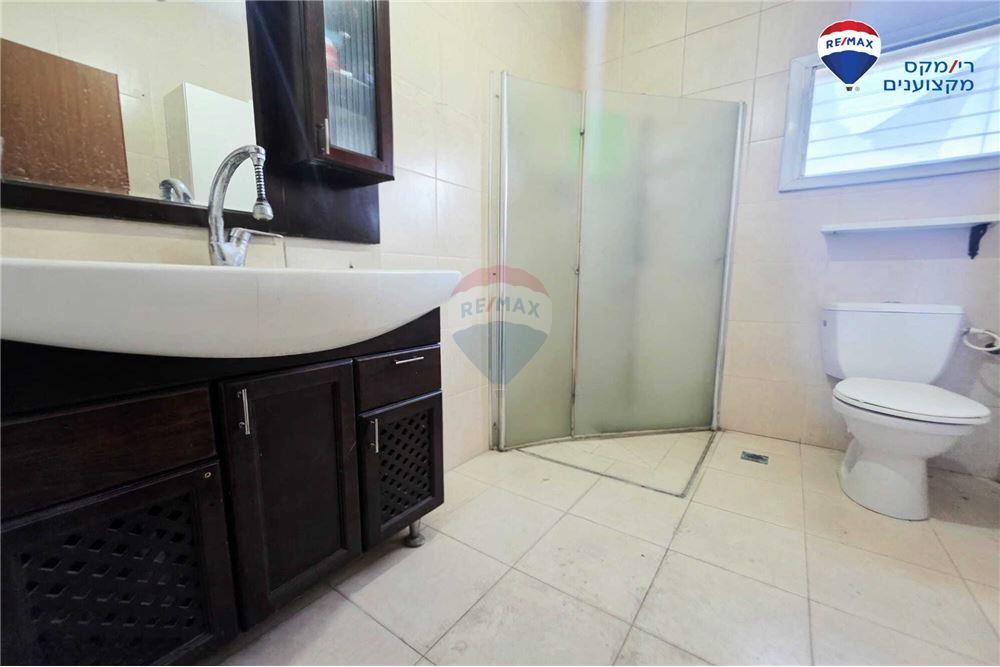 House for Sale in Hadera - Image 5