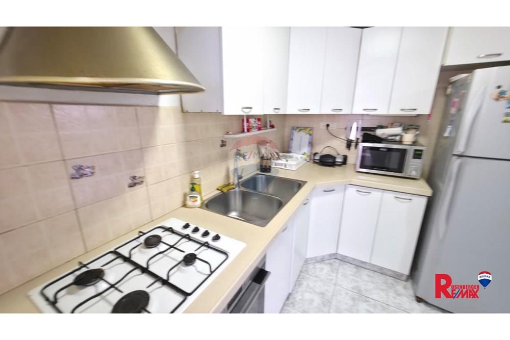 Apartment for Sale in Tel Aviv - Image 5
