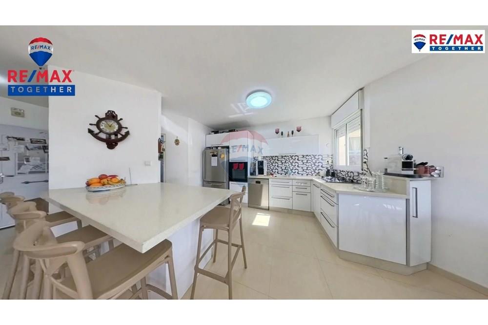 Apartment for Sale in Ashdod - Image 4