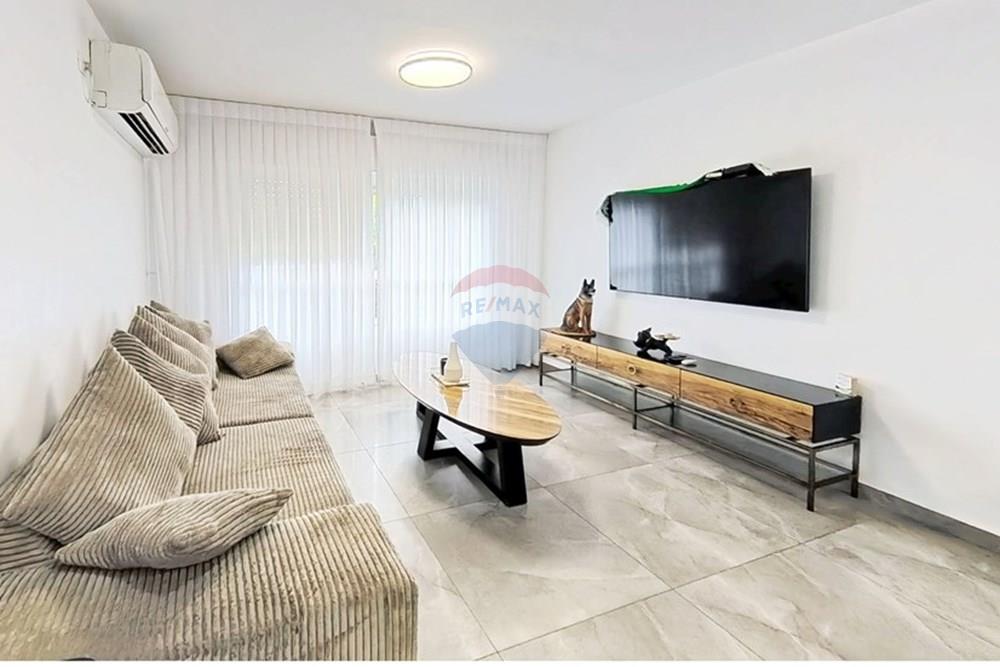 Apartment for Sale in Ashdod - Image 3