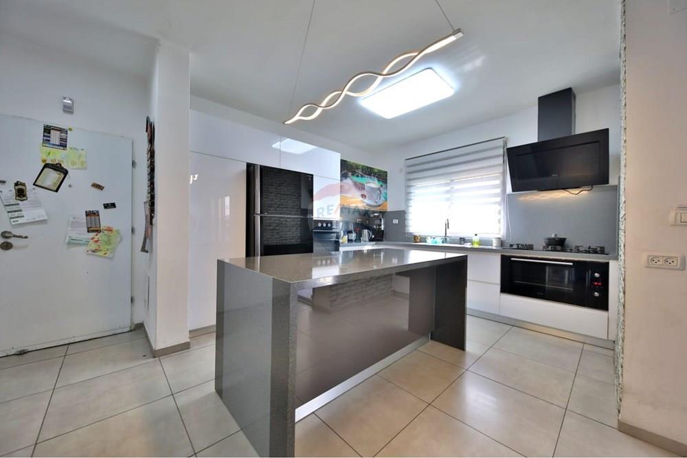 Apartment for Sale in קרית אתא - Image 3