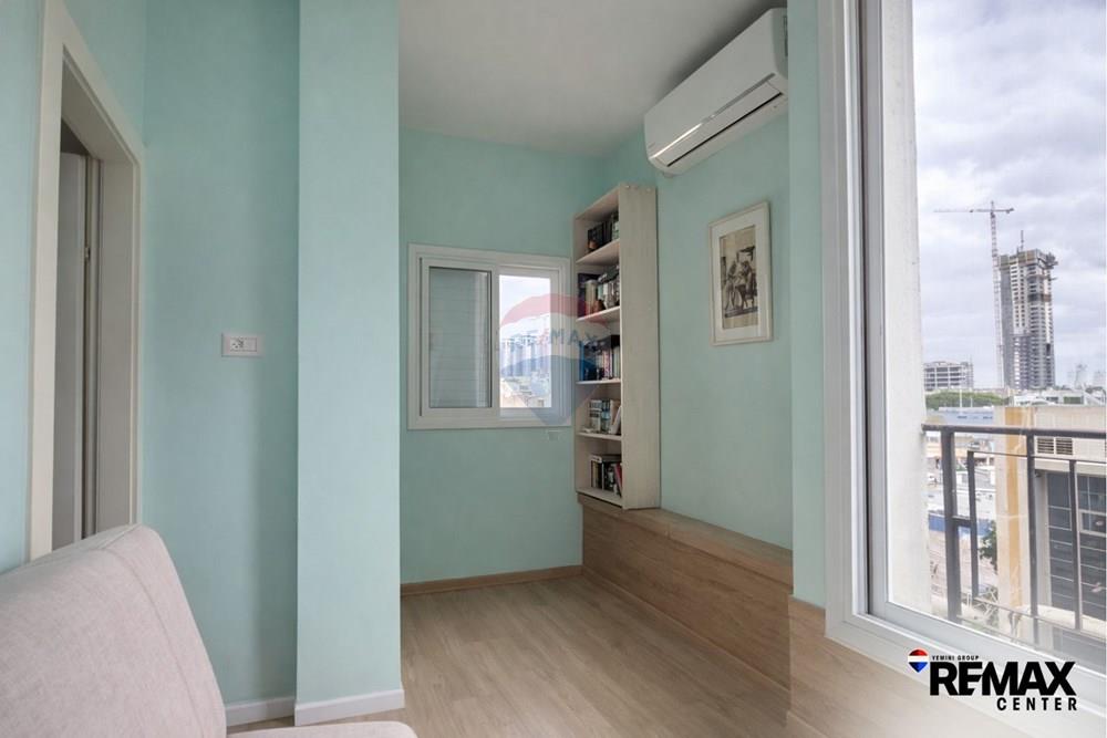 Apartment for Sale in Bat Yam - Image 7