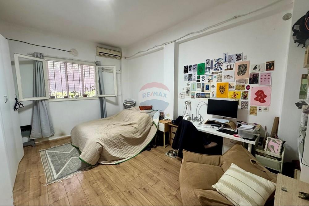 Apartment for Sale in Tel Aviv - Image 2