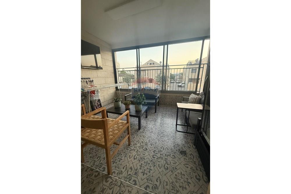 Apartment for Sale in Jerusalem - Image 4