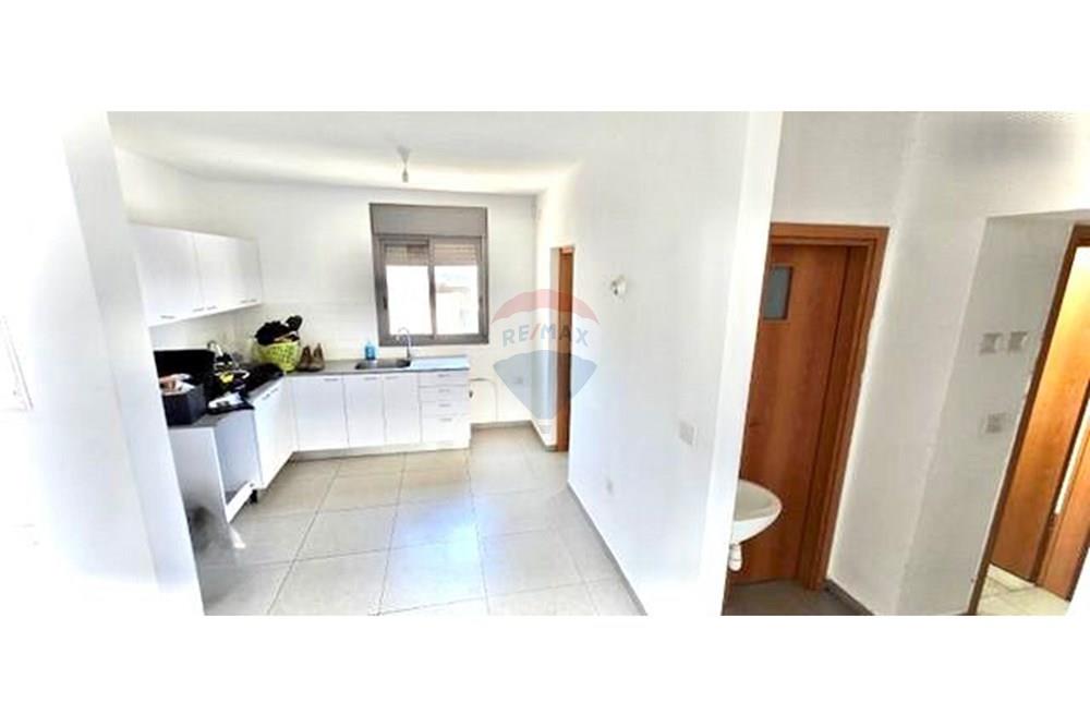 Apartment for Sale in חריש - Image 2