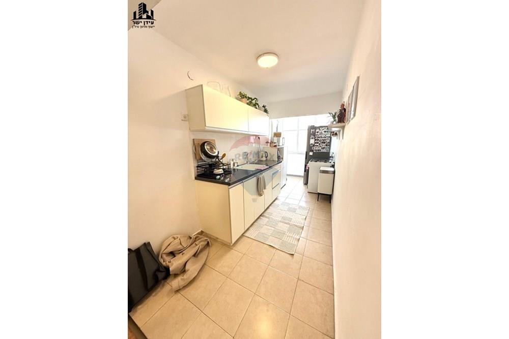 Apartment for Sale in Tel Aviv - Image 2