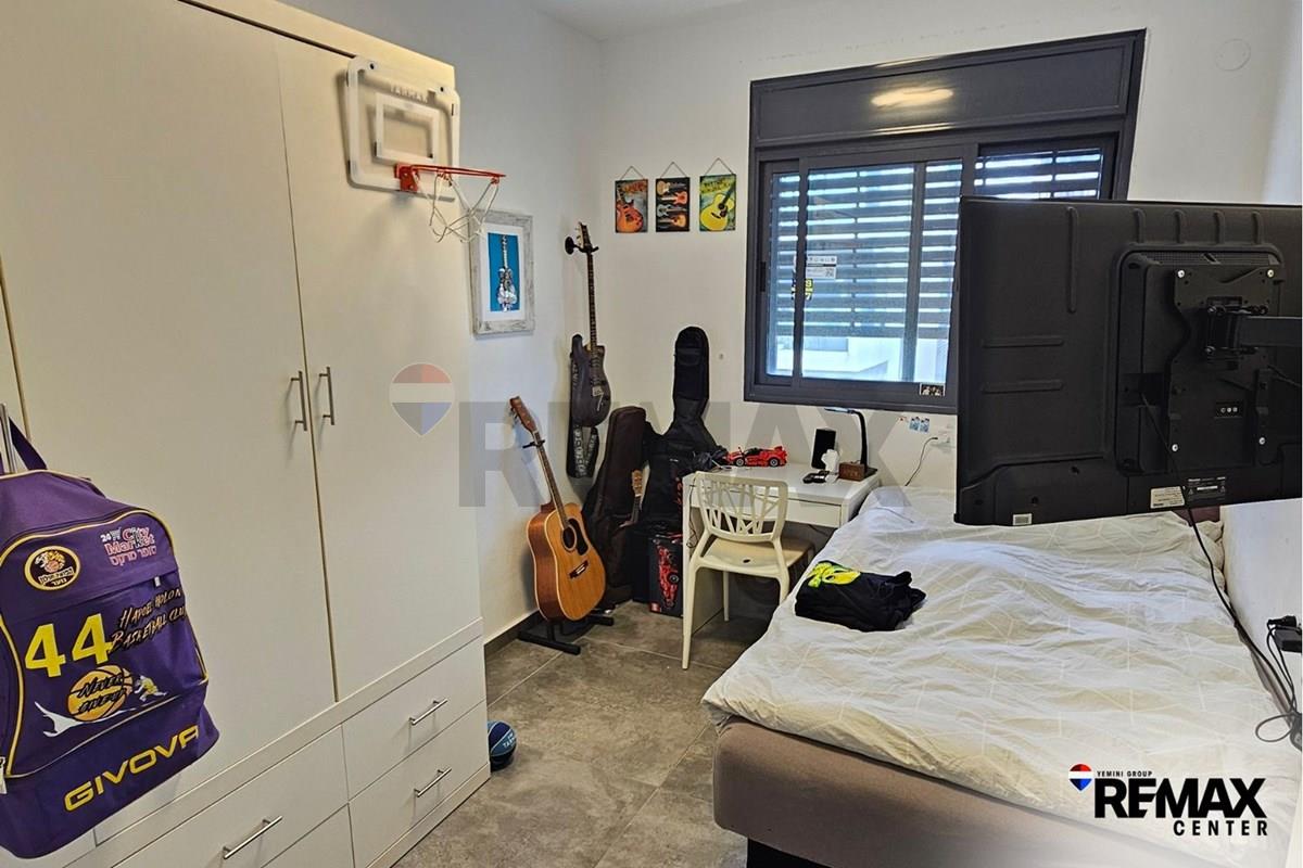 Apartment for Sale in Holon - Image 7